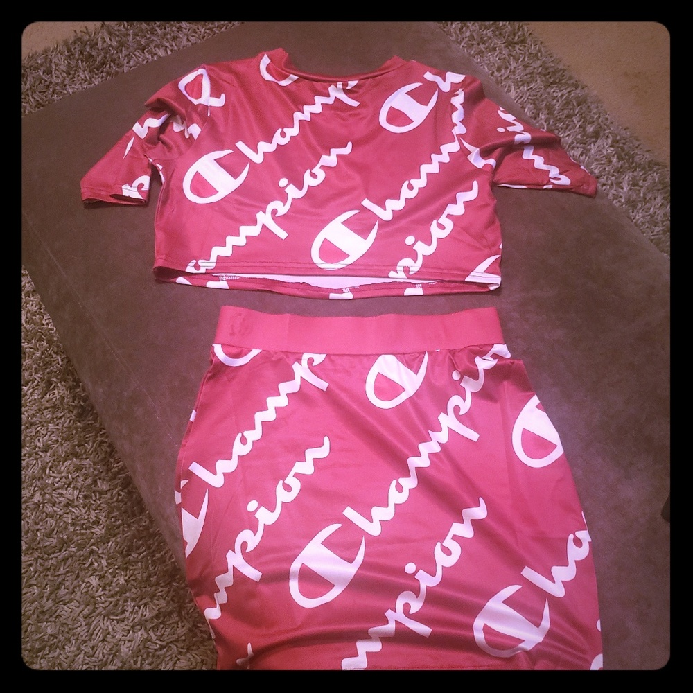 Champion fitted skirt set